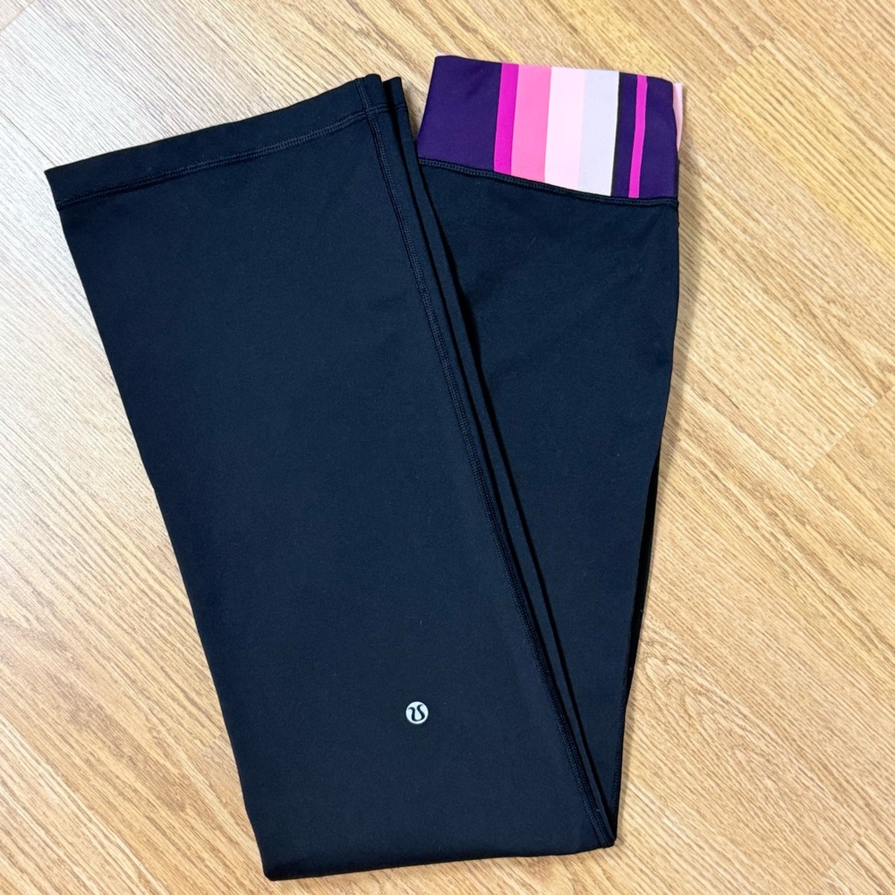 Vintage 31” inseam Lululemon Astro Flare leg pant Baby Pink/Traverse Stripe SZ 4